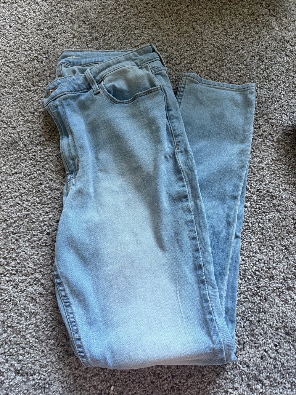 Old navy size 12 super skinny jeans